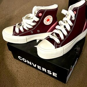woman/preteen size 5 converse
